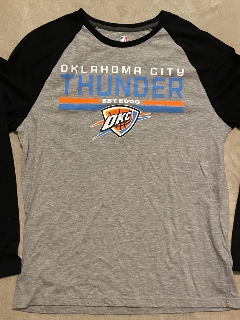 NBA Oklahoma City Thunder Raglan Long Sleeve Shirt Gray/Black Size L